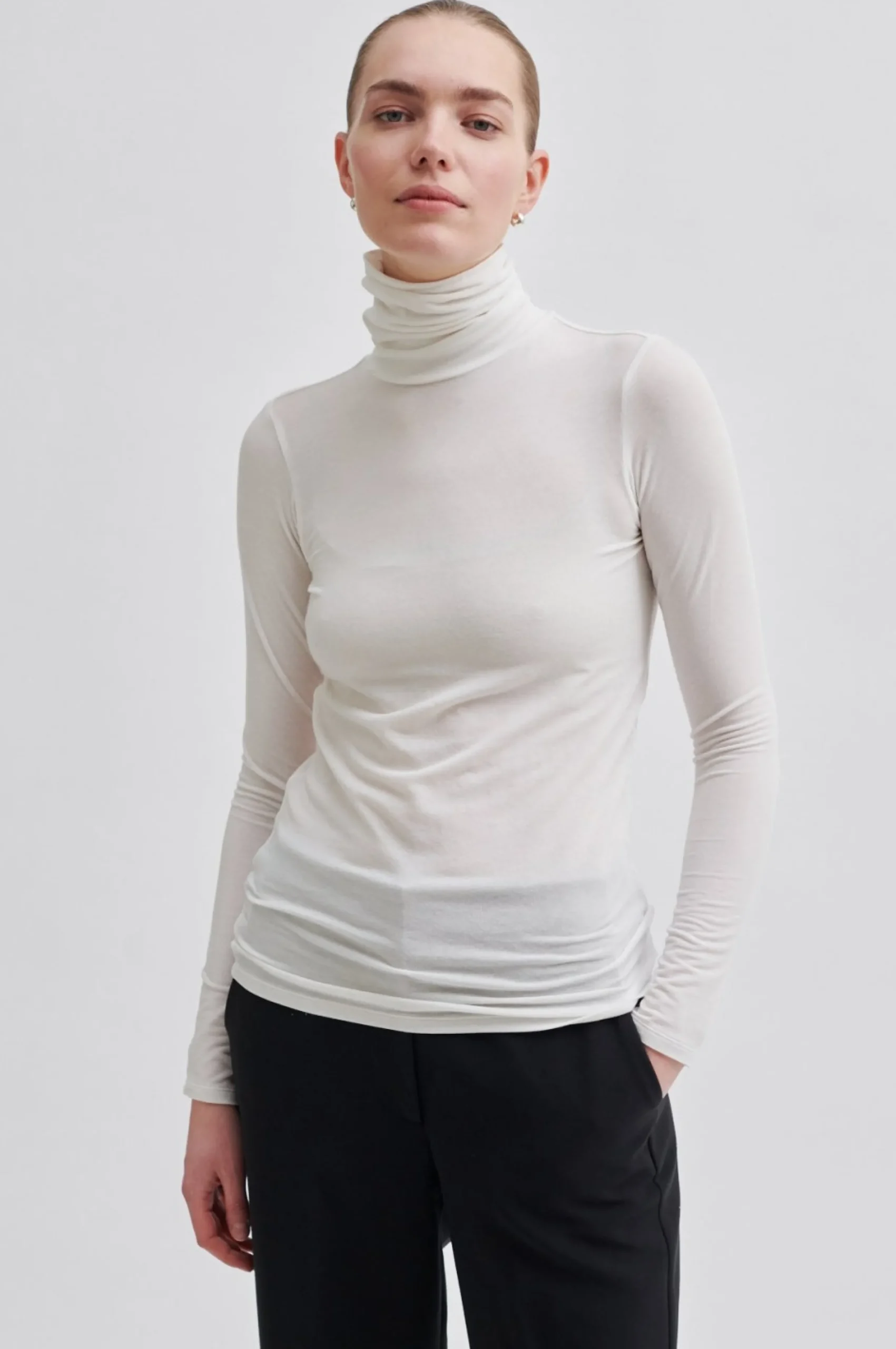 Outlet Matima T-Neck Tee Kvinde Toppe Og T-Shirts