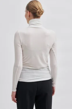 Outlet Matima T-Neck Tee Kvinde Toppe Og T-Shirts