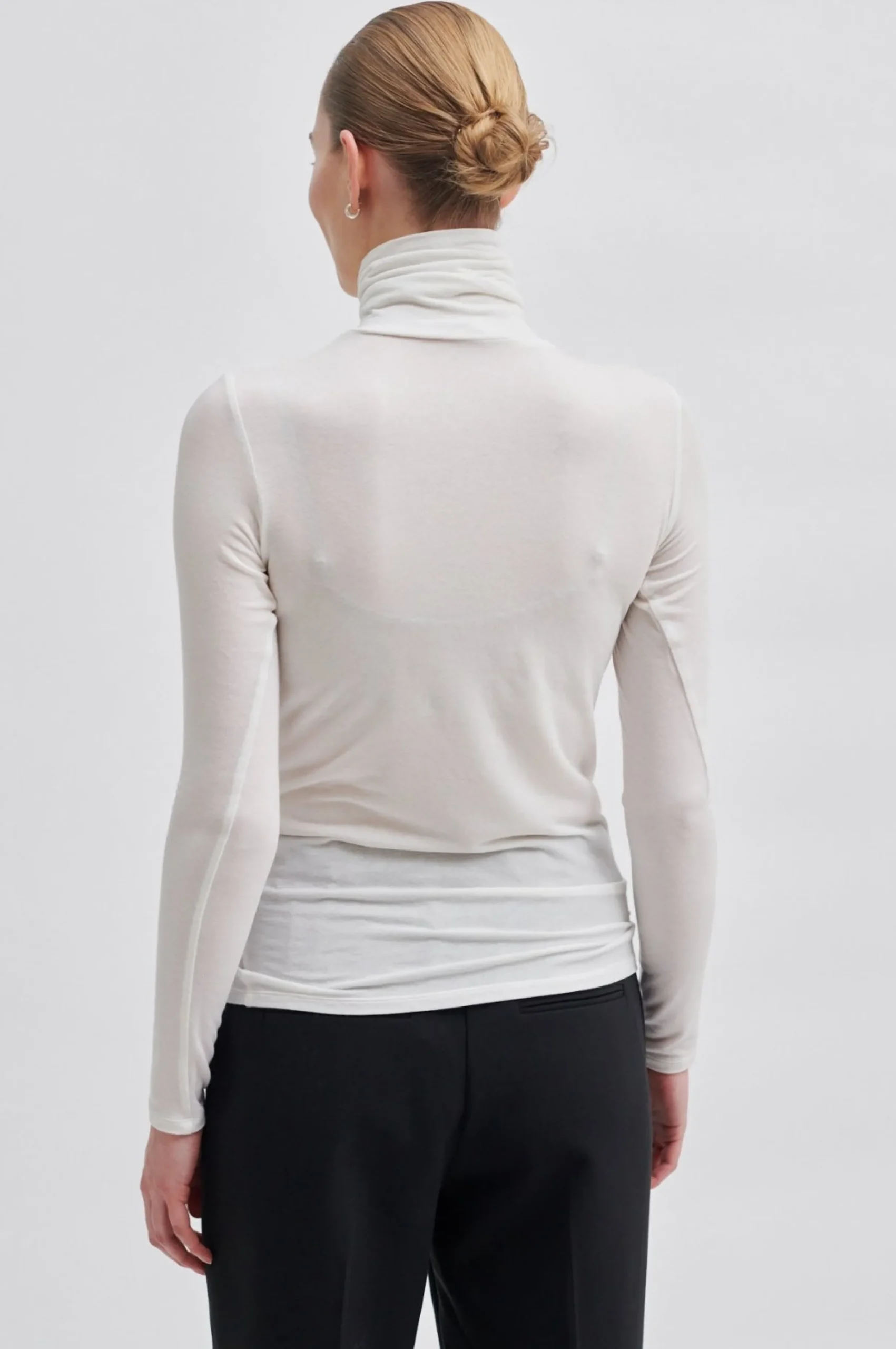 Outlet Matima T-Neck Tee Kvinde Toppe Og T-Shirts