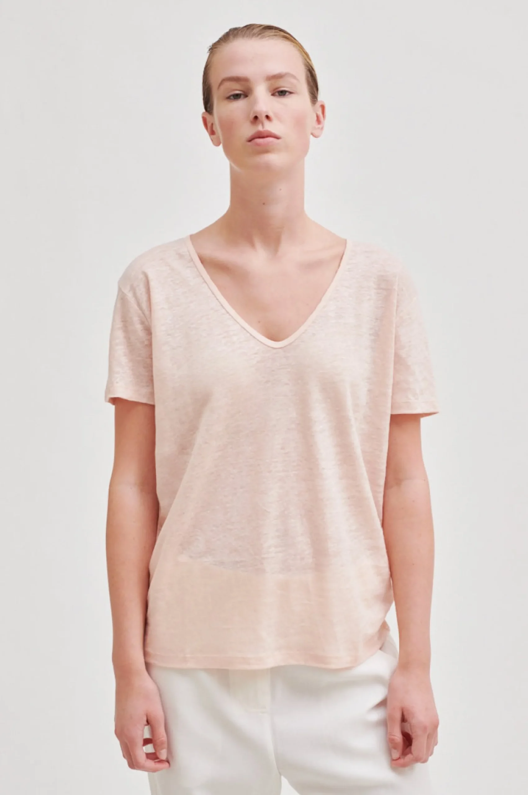 Outlet Peony Ss V-Neck Tee Kvinde Toppe Og T-Shirts