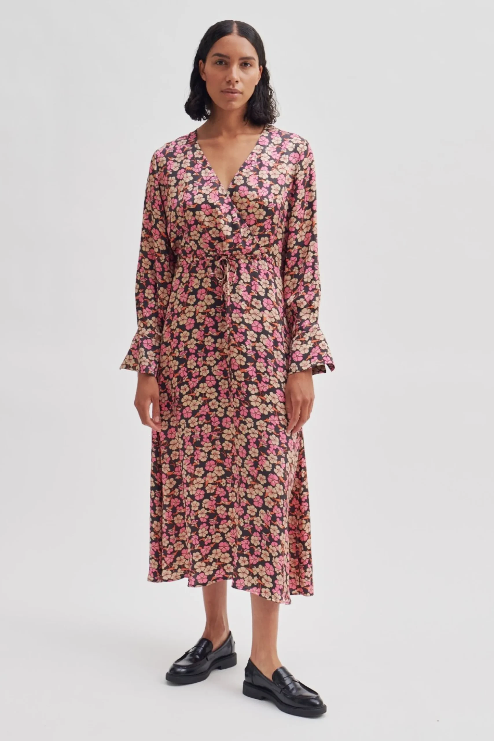New Victory V-Neck Dress Kvinde Kjoler